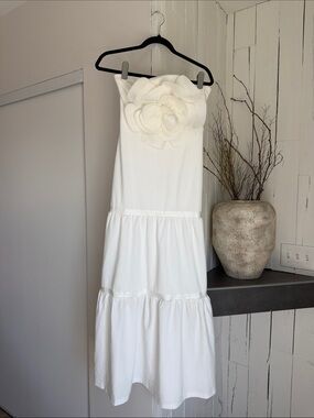 JJs House White Strapless Tiered Dress with Floral Applique